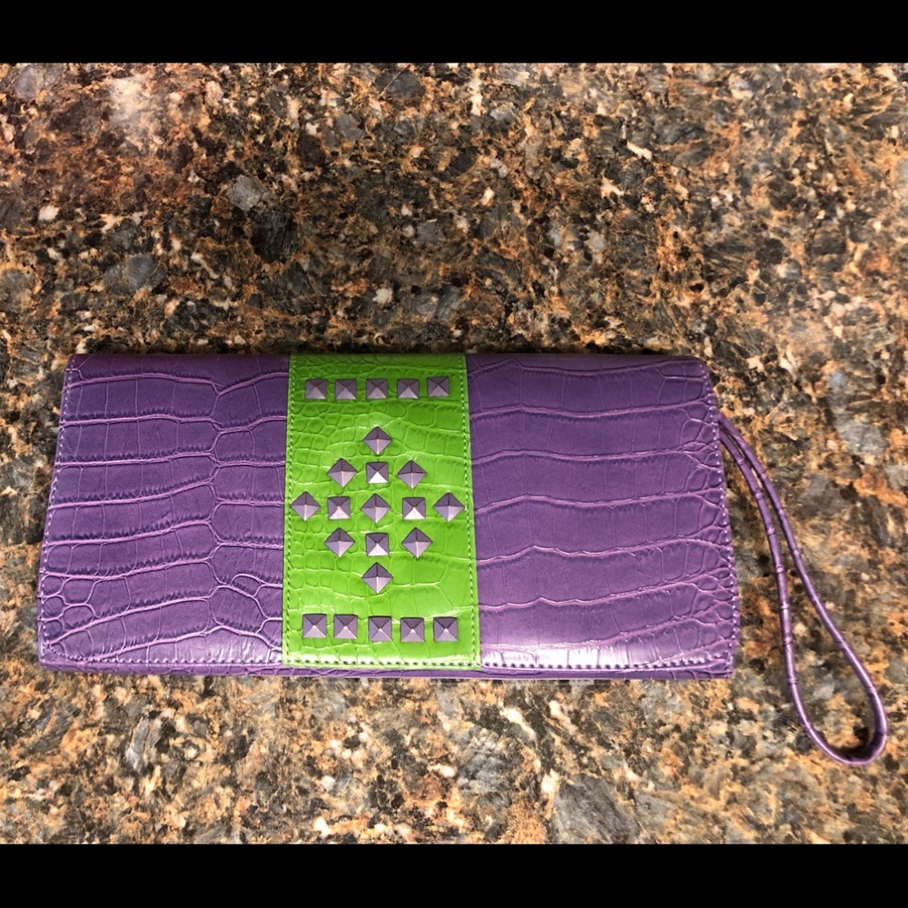 eBISU Purple-Green Clutch/Purse